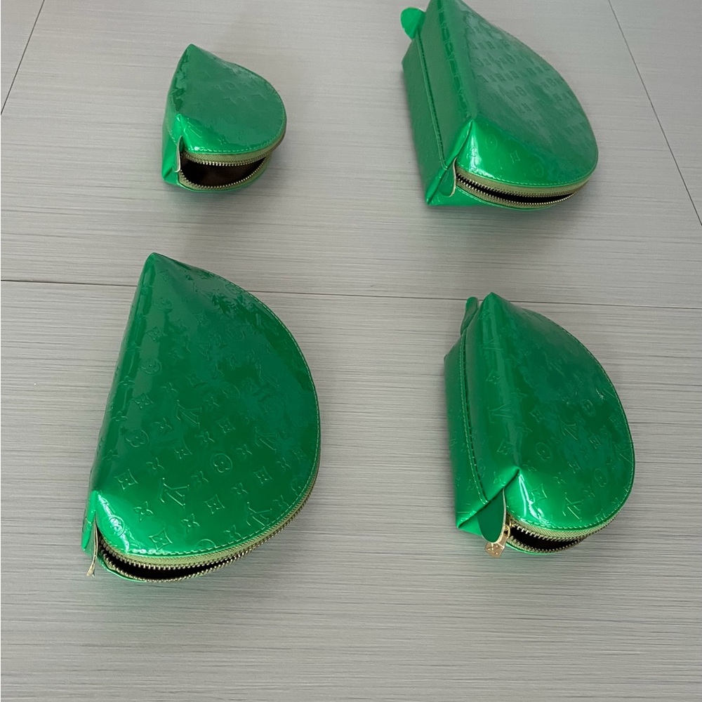 Green Semi-Circle Pouch Set - Picture 10 of 15